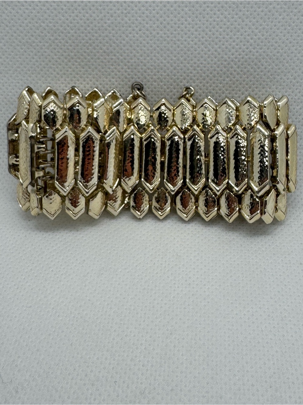 Vintage Coro Pegasus Gold Tone Wide Chevron Bracelet Signed 7”
